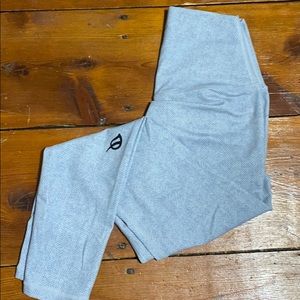 NWOT Ptula leggings